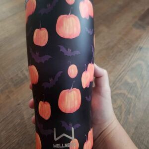 Large pumpkin & bats Halloween travel mug